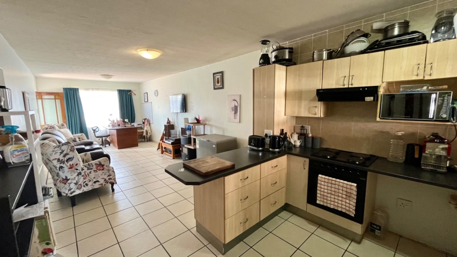 2 Bedroom Property for Sale in Heiderand Western Cape